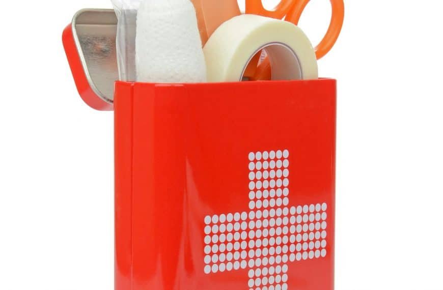 BDSM: Førstehjelpsskrin og saks er grunnleggende sikkerhetsutstyr